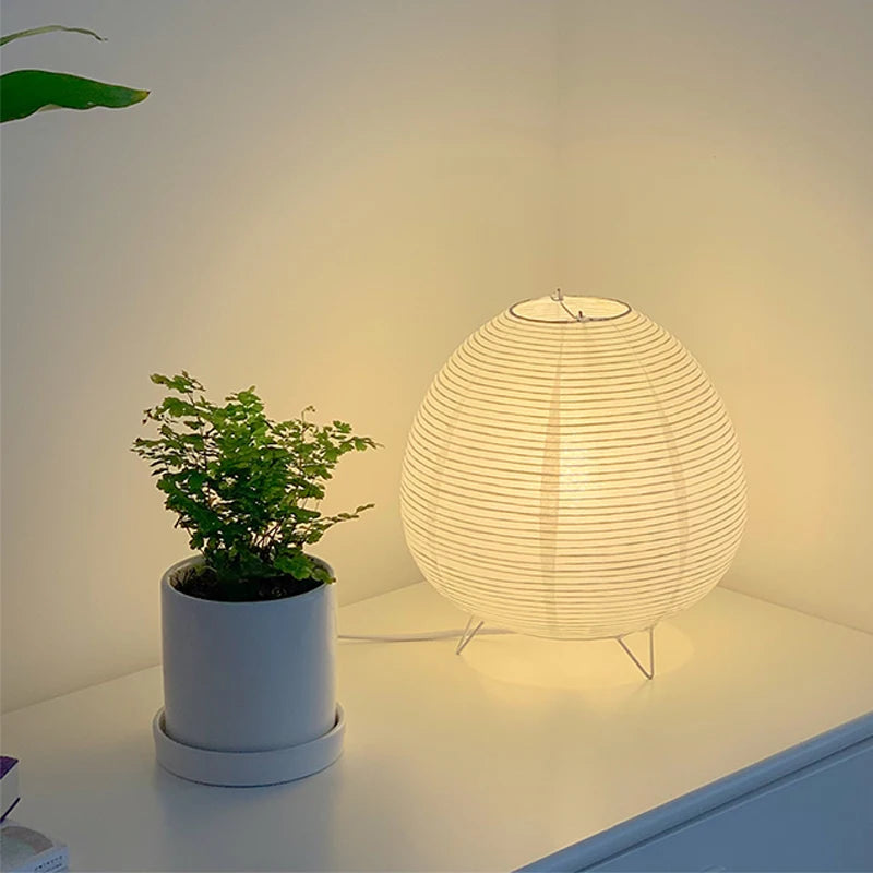 Lampe de Table LED Nordique Style Wabi-Sabi 
Abat-Jour Papier Boule, Ambiance Douce pour Chambre et Salon